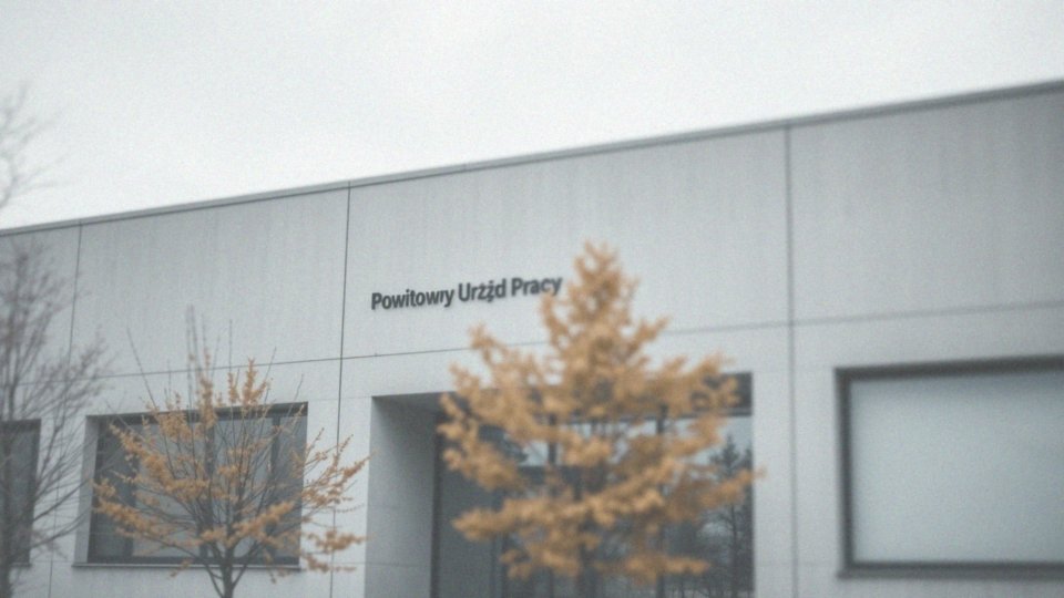 Jakie są prawa do ubezpieczenia zdrowotnego po zwolnieniu dyscyplinarnym?