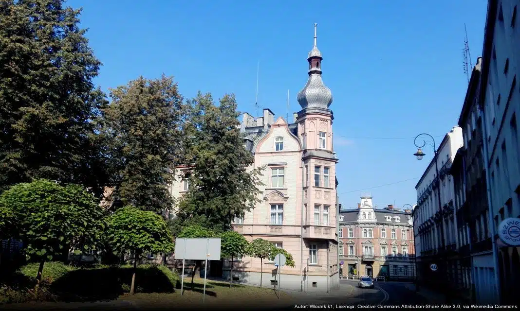 Rozpoczęcie renowacji zabytkowych łuków przyporowych w Prudniku